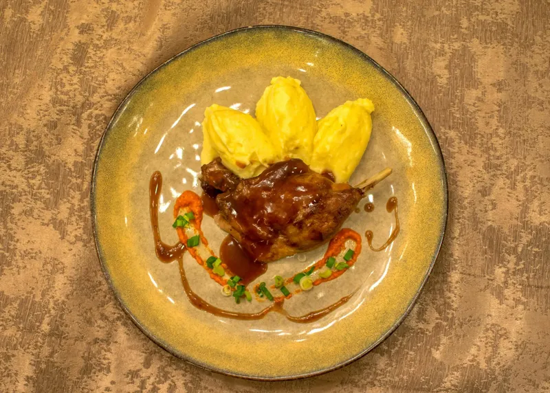 Свински Късчета с Картофки
